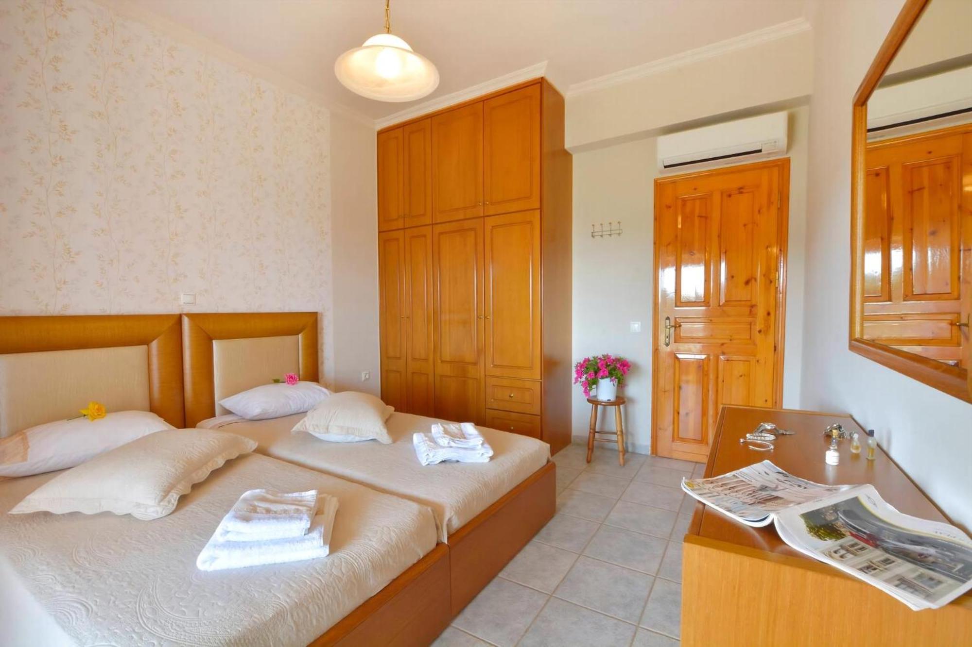 Tranquil Corfu 3 Bedrooms Chrinos Gated Pool