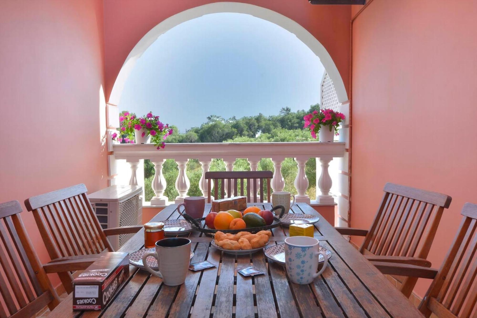 Villa Tranquil Corfu 3 Bedrooms Chrinos Gated Pool *