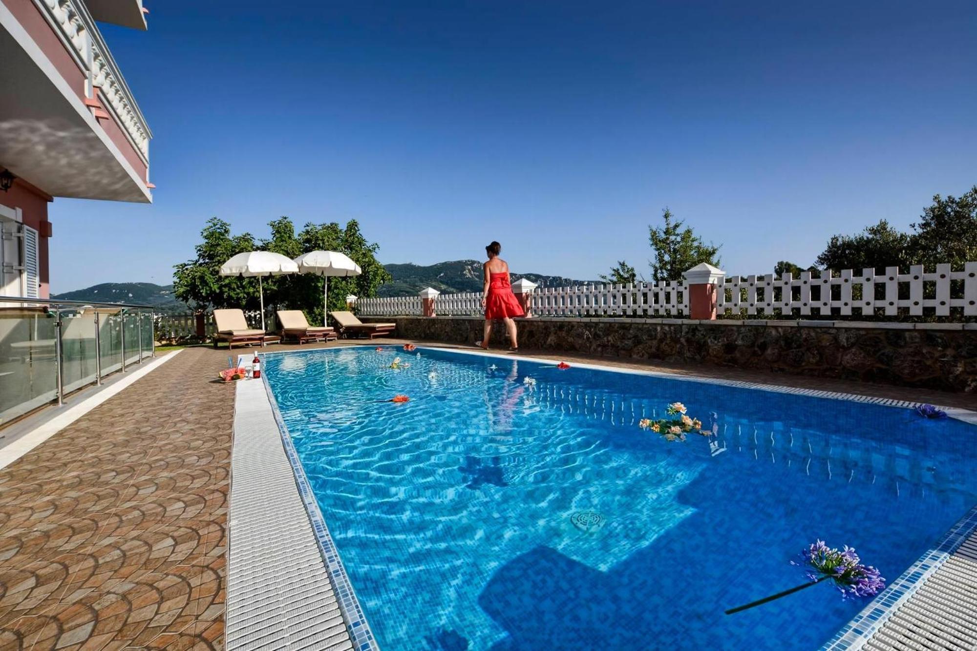 Tranquil Corfu 3 Bedrooms Chrinos Gated Pool